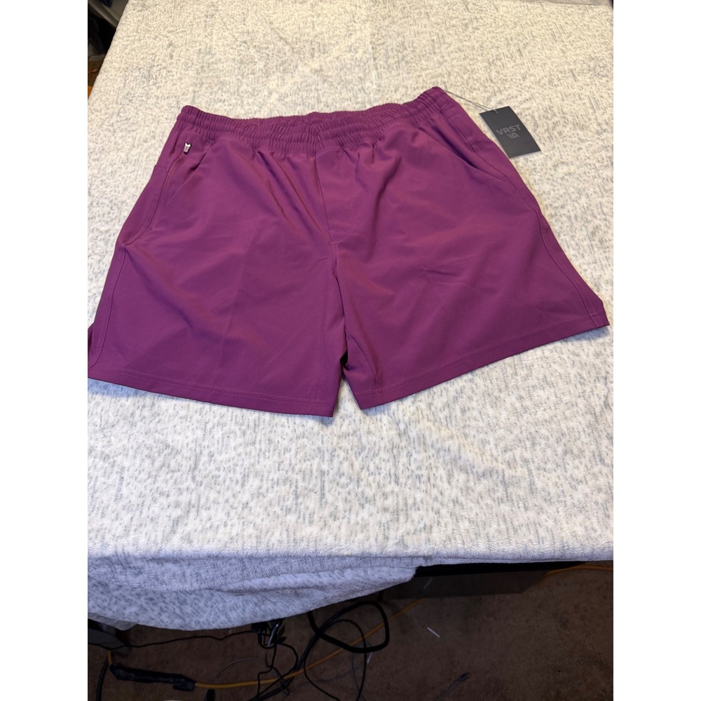 VRST Mens Purple Quick Dry Athletic Shorts Zipper Pock UV Protection Size L NWT
